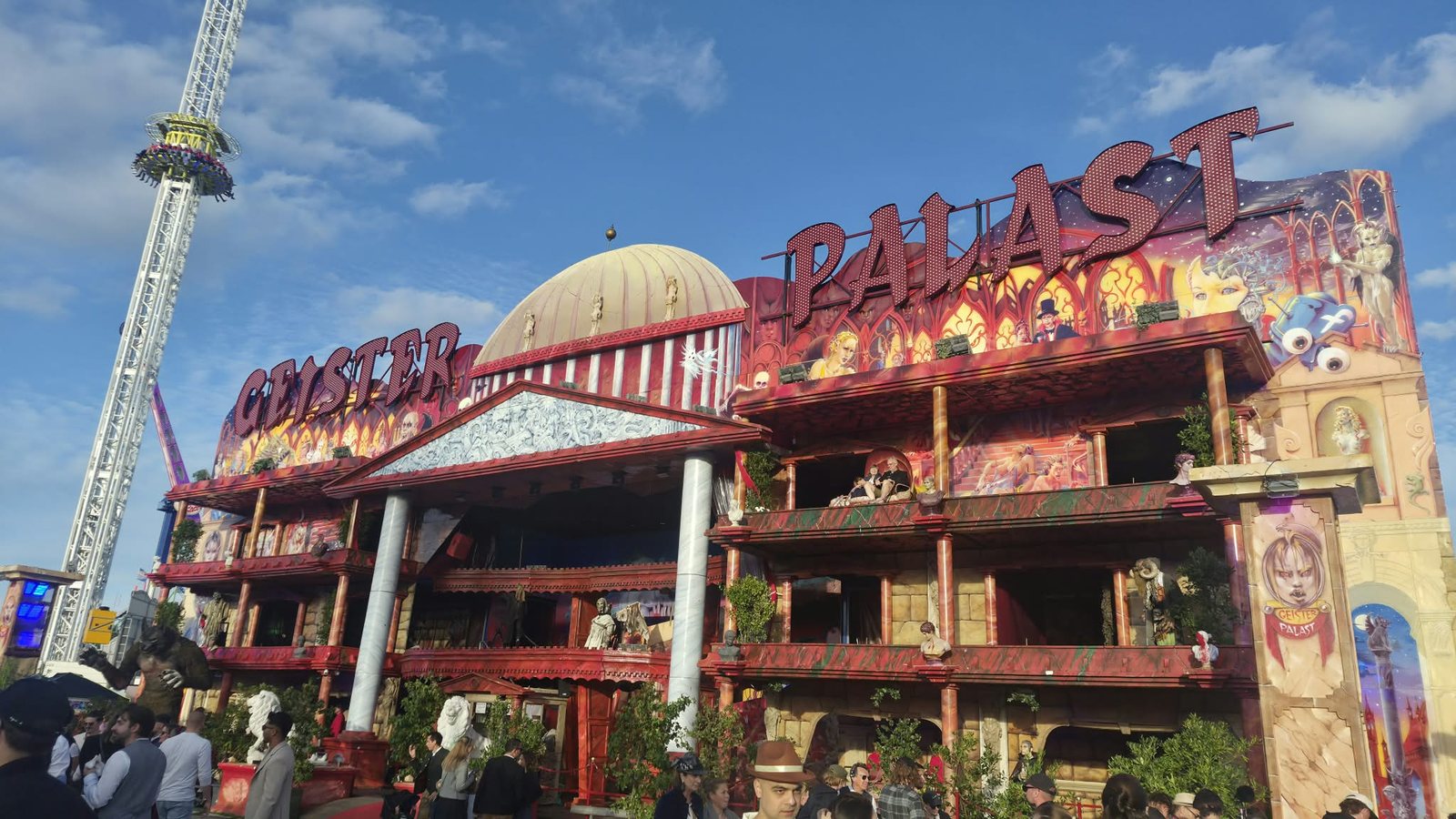 Geisterpalast, o Palácio dos Fantasmas, na Oktoberfest